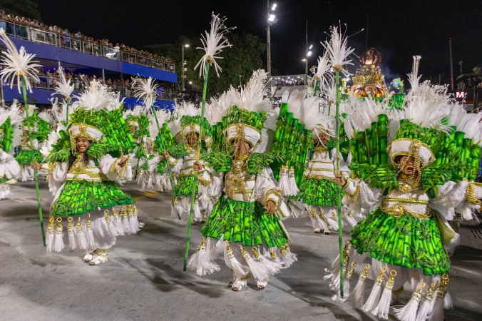 Desfile da escola de samba Unidos De Padre Miguel