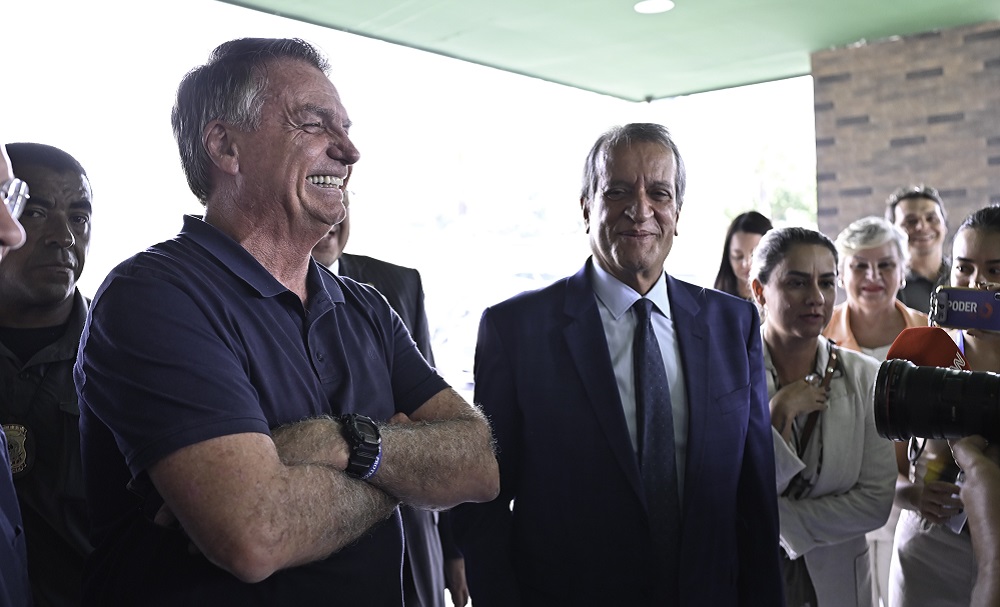 Bolsonaro encontra Valdemar Costa Neto após decisão de Moraes e diz que PL da Anistia é prioridade