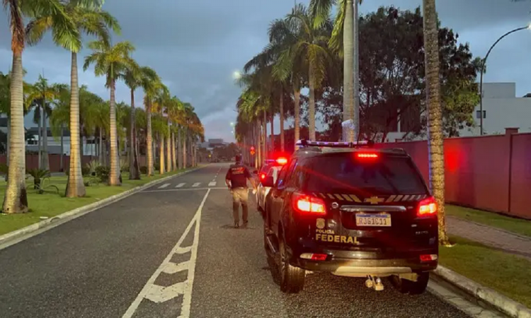 Policial Federal aposentado é identificado como o ‘Senhor do Senhor das Armas’