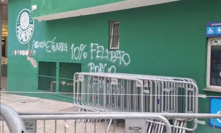 Palmeiras sede pichada