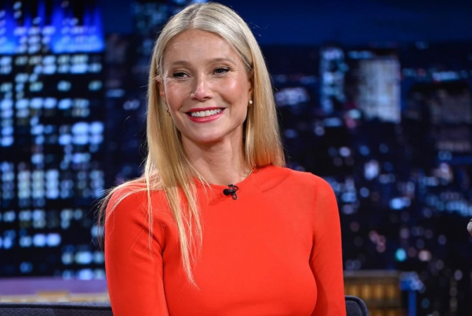 A atriz Gwyneth Paltrow é entrevistada no The Tonight Show Starring Jimmy Fallon