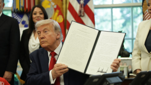 Trump anuncia tarifas de 100% sobre filmes produzidos no exterior