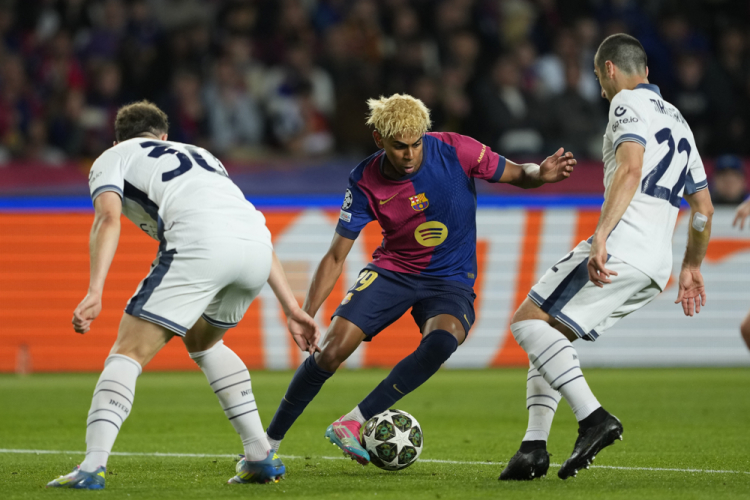 Barcelona e Inter de Milão fazem partida histórica, trocam golaços e levam a decisão de vaga na final para a Itália