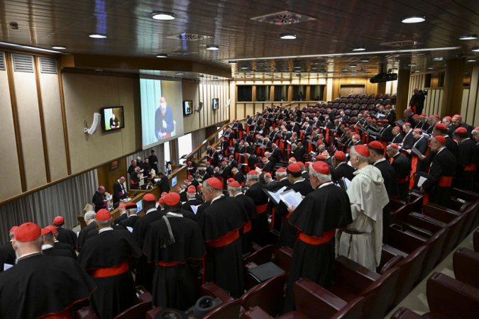 Vários cardeais asseguram que este documento será assinado no início do conclave