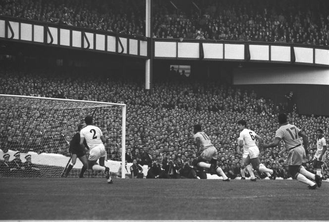 Jogo de estreia da seleção brasileira na Copa de 1966, contra a Bulária, no estádio Goodison Park, em Liverpool