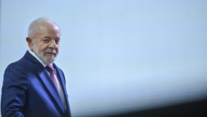 LULA EVENTO BRASIL DANDO A VOLTA POR CIMA