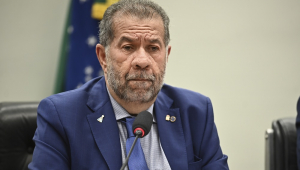 CARLOS LUPI FALA SOBRE AS FRAUDES NO INSS