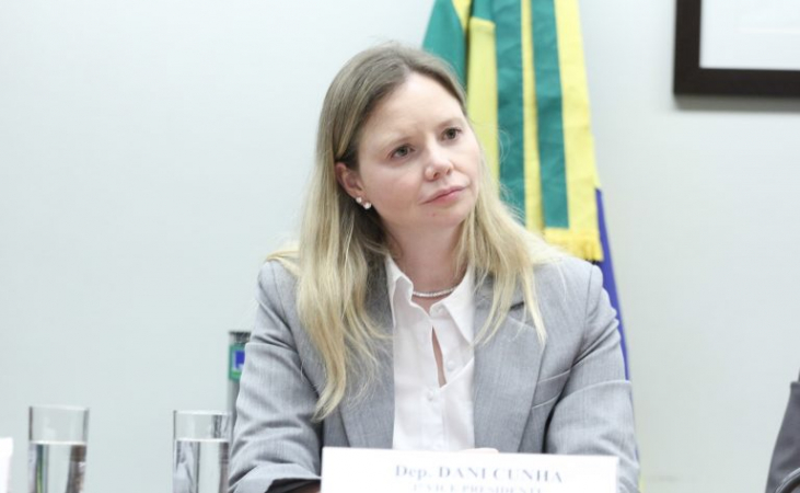 Dani Cunha