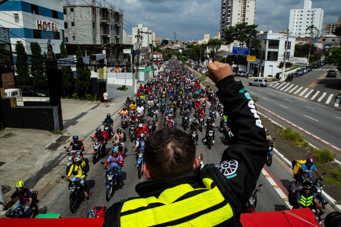 Entregadores de iFood, 99, Uber e outros apps fazem paralisação em SP