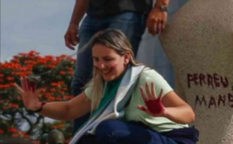 STF mantém condenação de 14 anos para Débora Rodrigues, a cabeleireira que pichou estátua com a frase “Perdeu, mané”