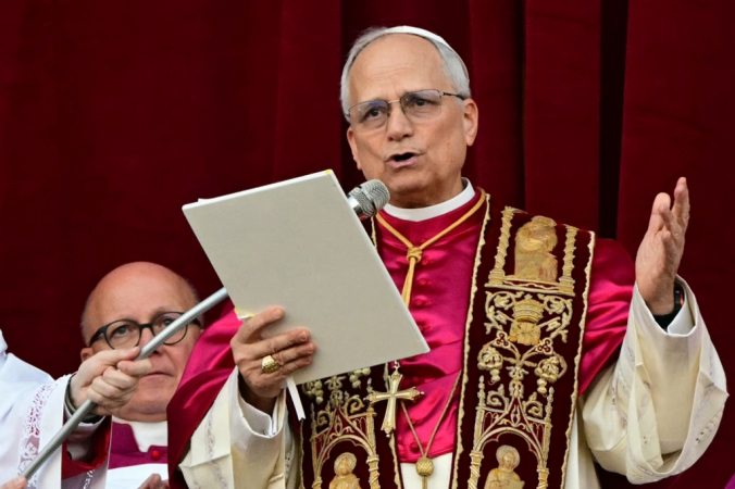 Saiba quem é Robert Francis Prevost, o novo papa, que usará o nome Leão 14 | Jovem Pan
