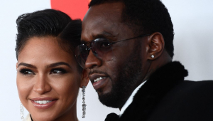 Ex-namorada de Diddy revela que usava drogas para suportar abusos