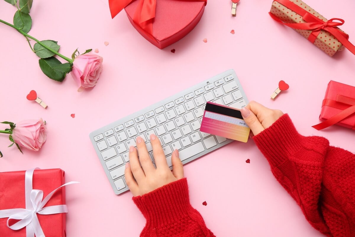 10 dicas para fazer compras online seguras no Dia dos Namorados