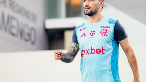 O meia Arrascaeta, do Flamengo, no Ninho do Urubu