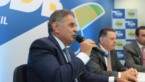 Aécio Neves