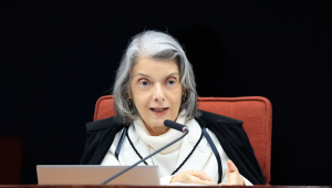 Cármen Lúcia