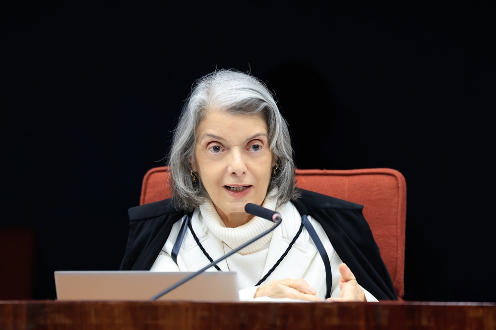 Cármen Lúcia