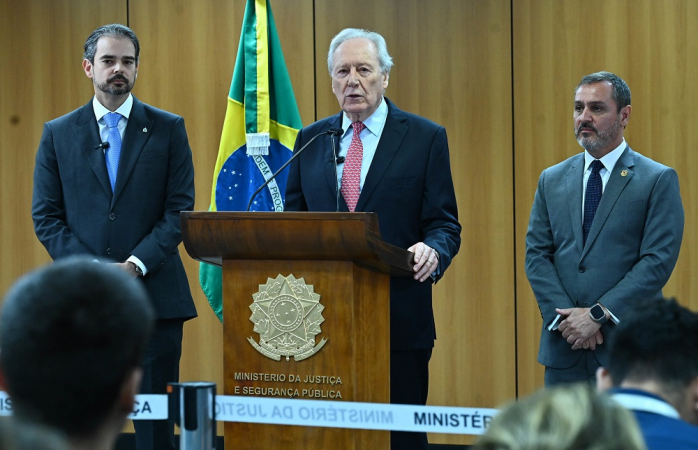 Lewandowski fala em entrevista coletiva sobre a prisão de Marcos Roberto de Almeida