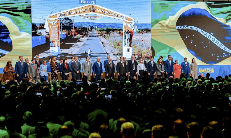 Lula, Geraldo Alckmin, Hugo Motta, Davi Alcolumbre e outras autoridades participam da abertura da Marcha dos Prefeitos