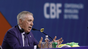 O italiano Carlo Ancelotti é apresentado como novo técnico da seleção brasileira no Hotel Hyatt, na Barra da Tijuca, zona oeste do Rio de Janeiro