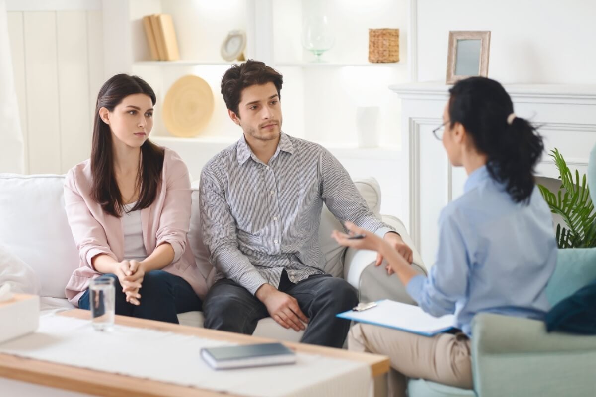 A terapia de reprocessamento generativo ajuda a resolver questões no relacionamento amoroso 