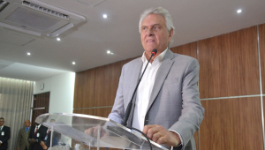 O governador de Goiás, Ronaldo Caiado (União Brasil), participa de um almoço com empresários e com representantes da Federação do Comércio de Bens, Serviços e Turismo da Bahia
