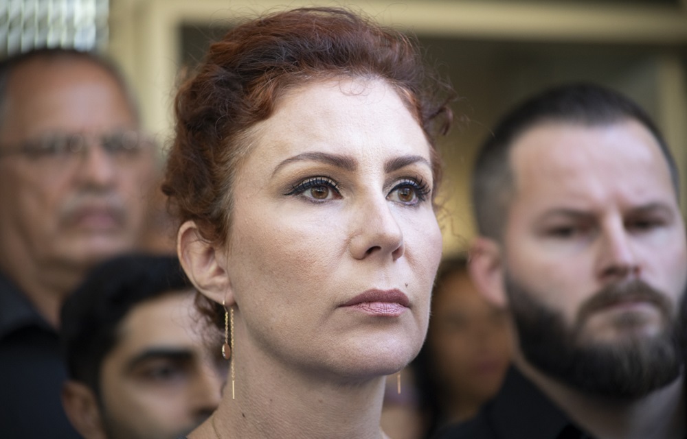CARLA ZAMBELLI