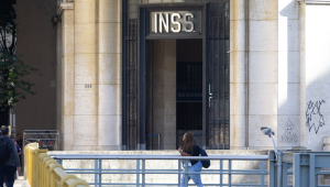 Vista da fachada do posto do Instituto Nacional do Seguro Social (INSS), localizado na região central da cidade de São Paulo