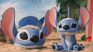 ‘Lilo & Stitch’: rede de cinema lança baldes de pipoca e copos do filme