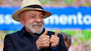 Cerimônia de entregas do Programa Terra da Gente no estado do Paraná Presidente da República, Luiz Inácio Lula da Silva, Cerimônia de entregas do Programa Terra da Gente no estado do Paraná. Ortigueira - PR