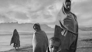 Refugiados no campo de Korem, na Etiópia, 1984