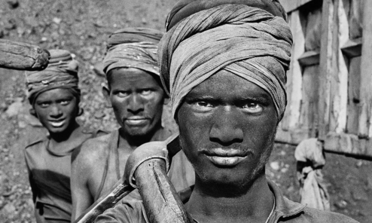 Coal Miners, Dhanbad, State of Bihar, India, 1989, MEP Collection, Paris