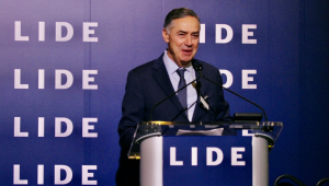Luís Roberto Barroso, presidente do Supremo Tribunal Federal do Brasil, participa do 14º Lide Investment Forum, organizado pelo Grupo Lide, no Harvard Club, na cidade de Nova York, nos Estados Unidos, nesta terça-feira, 13 de maio de 2025. O evento debate o potencial de investimentos no Brasil.