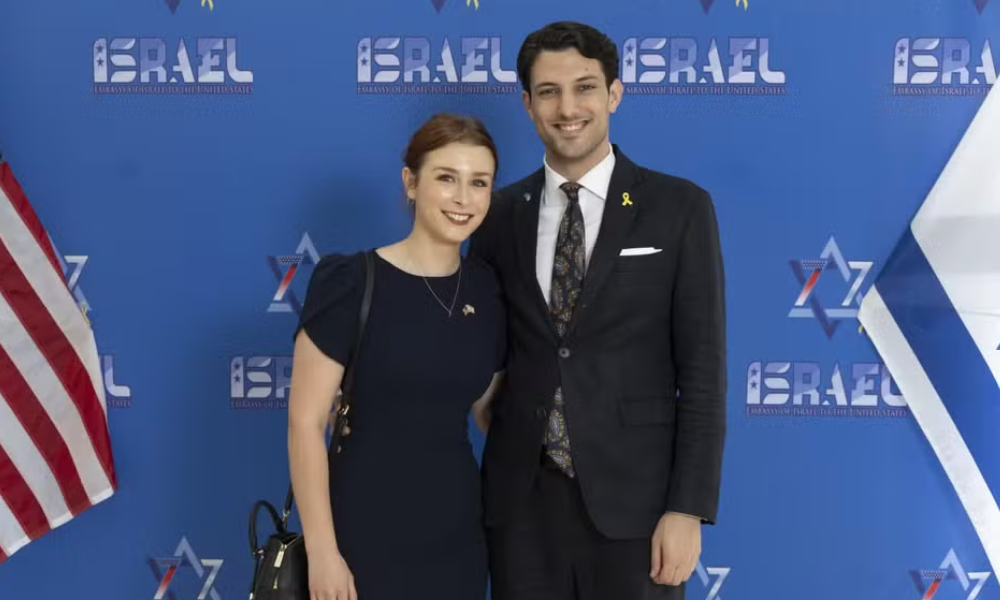 Dois funcionários da embaixada de Israel foram mortos a tiros na quarta-feira (21/5) do lado de fora de um museu judaico.