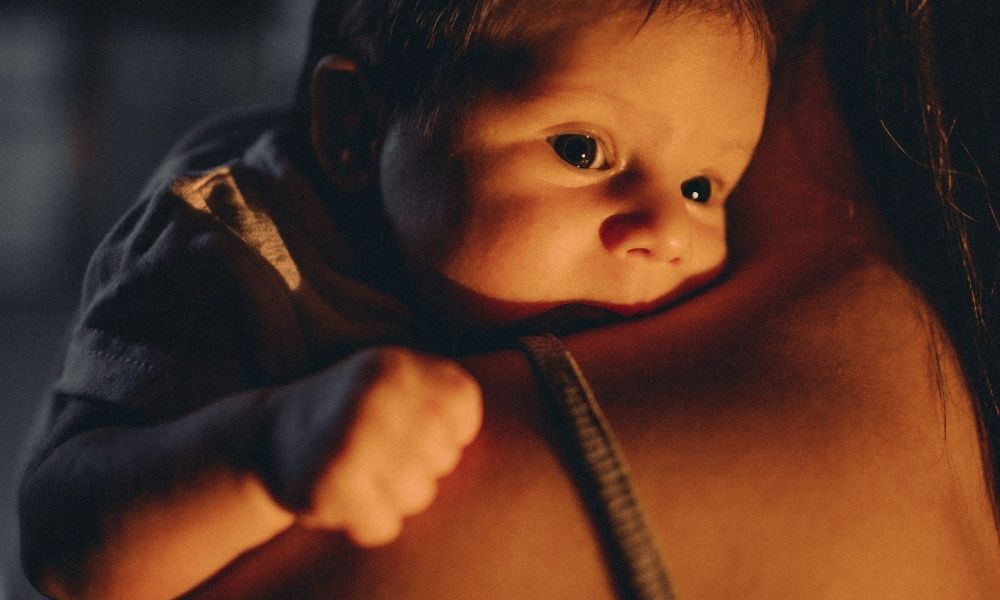 mãe de bebe rebor