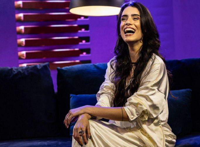 Jovem Pan estreia ‘Em Off’, novo programa de entrevistas com Mari Cantarelli