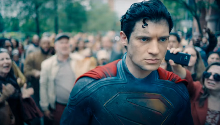 ‘Superman’ entra em ação para salvar a Terra em novo trailer; assista