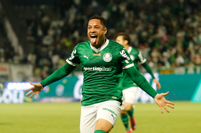 Vitor Roque
