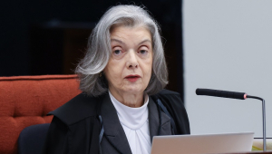 Cármen Lúcia
