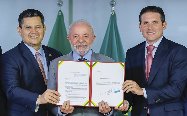 Davi Alcolumbre, Lula e Hugo Motta