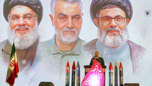 O comandante-chefe do RGC, Major-General Hossein Salami