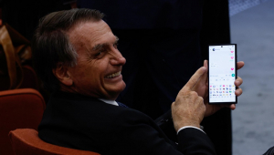 Bolsonaro se desculpa com Moraes por alegações de fraude nas urnas: 'Desabafo'