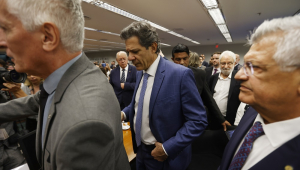 Fernando Haddad deixa Comissão de Finanças da Câmara após bate-boca com deputados da oposição
