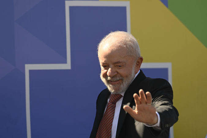 O presidente brasileiro Luiz Incio Lula da Silva participa de uma cerimnia de lanamento de um programa para ampliar o acesso a servios pblicos de sade no Palcio do Planalto
