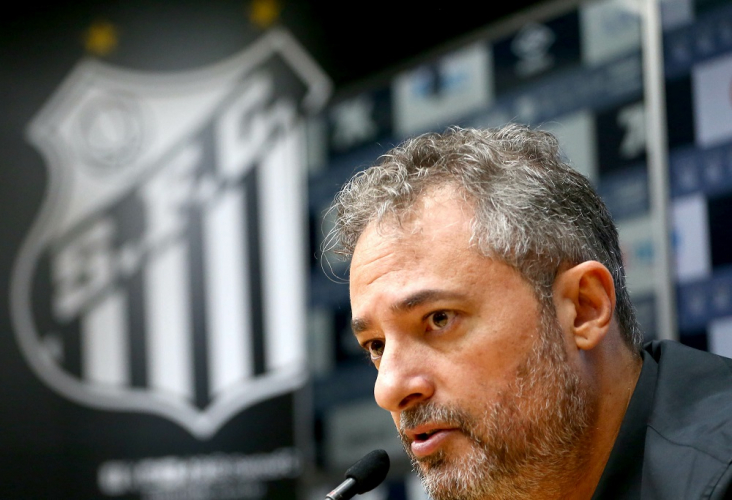 Alexandre Mattos descarta contratações de impacto no Santos e exalta Neymar: ‘É um gênio’