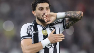alex telles