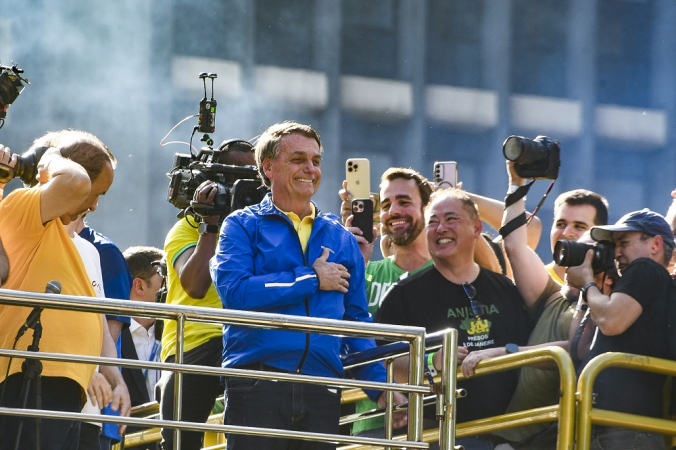 O ex-presidente Jair Bolsonaro (PL) participa de ato com apoiadores na Avenida Paulista