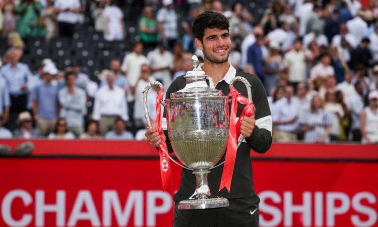 Alcaraz conquista Torneio de Queens e soma 3º título seguido no ano