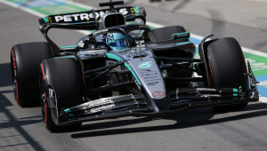 O piloto britânico George Russell, da Mercedes, durante o treino classificatório para o Grande Prêmio do Canadá de Fórmula 1, no circuito Gilles-Villeneuve