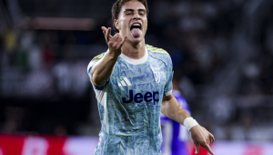 Yildiz, da Juventus, comemora após marcar um gol durante a partida entre Al Ain